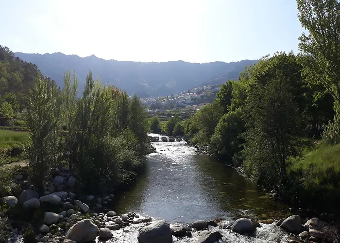 Melro-d' Agua Дом отдыха Мантейгас